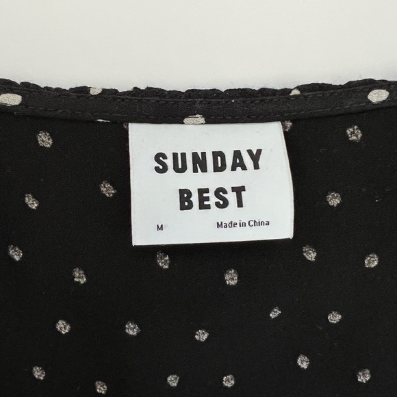 Aritzia Sunday Best Women’s Dress - Picture 2 of 4